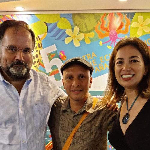 Carlos Pla, secretario Periscopio Sur, cineasta Darío Aguirre y María Cristina Carrillo